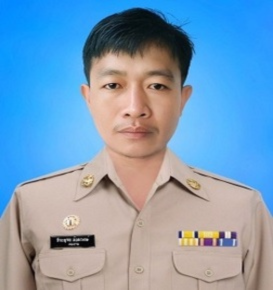 นายธีรยุทธ ล้อมวงษ์